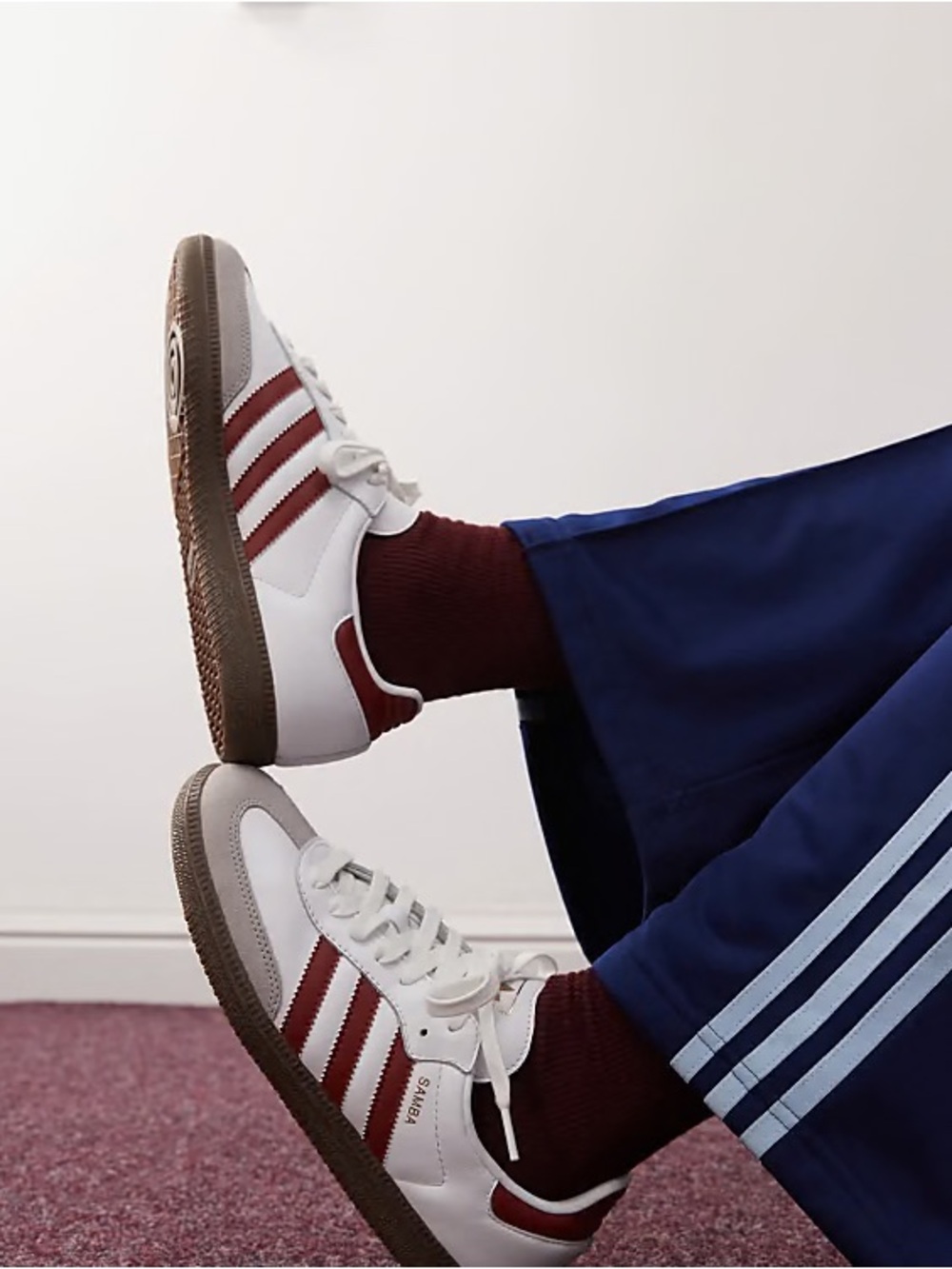 Adidas Originals Samba OG (White/Team Victory Red/Indigo) Men's